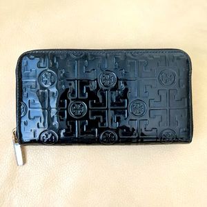Tory Burch patent leather wallet